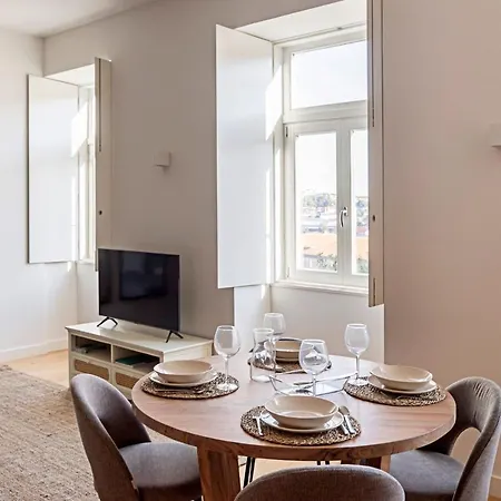 Monte Dos Judeus 26 By Lovelystay